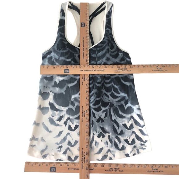Lululemon Dance To Yoga Tank Pretty Plume Angel Wing Black / Black - Picture 16 of 16
